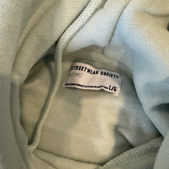 Cropped Comfy Sweater - size large - Picture 2 of 2